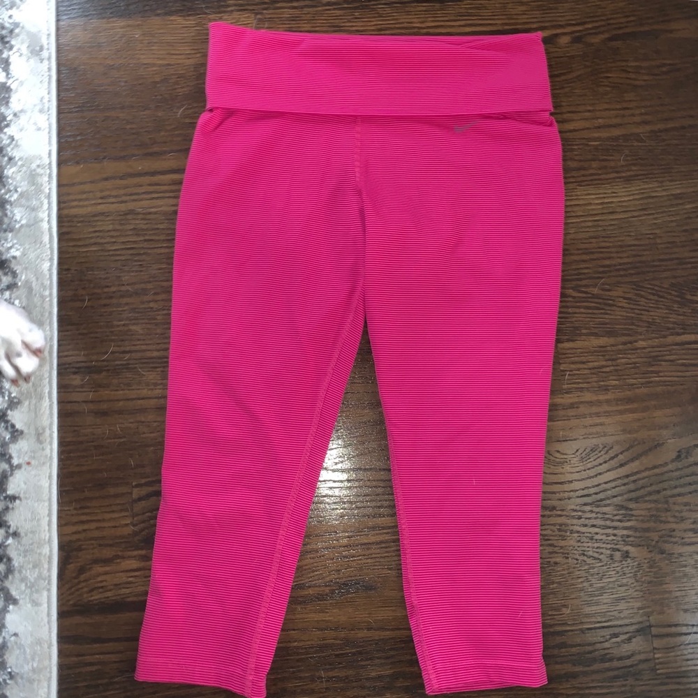 Nike dryfit pink striped crop leggings